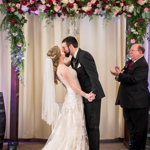 Meet your Posher, Sarah - Picture 2 of 7